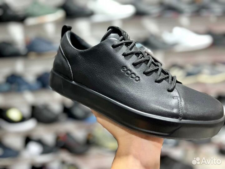 Кроссовки Ecco стильные