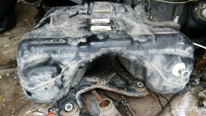 Ланд ровер фрилендер 2 топливный бак