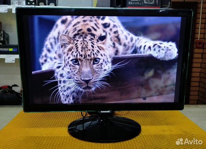 Монитор Samsung