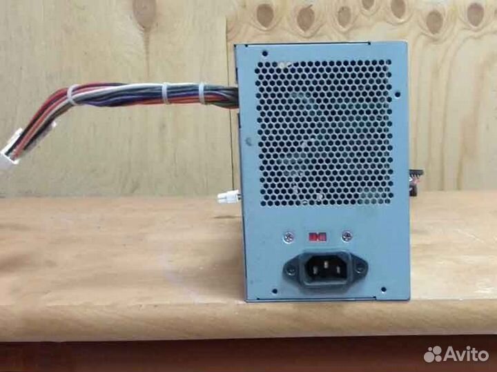 Блок питания серверный Dell 305W PS-6311-5DF-LF