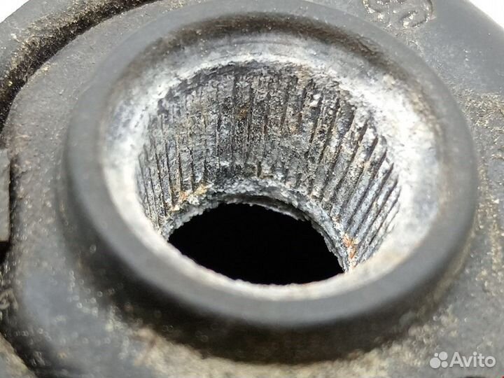 Щеткодержатель (поводок стеклоочистителя, дворник)