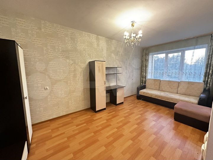 1-к. квартира, 33 м², 3/3 эт.