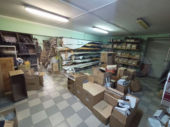 Первая линия - Магазин/Склад на Острякова, 230 м²