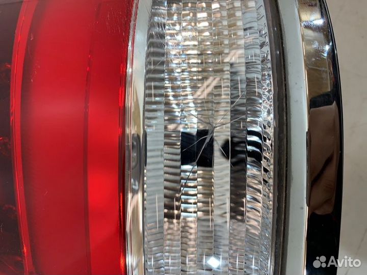 Фонарь задний правый Toyota Land Cruiser 200 2016