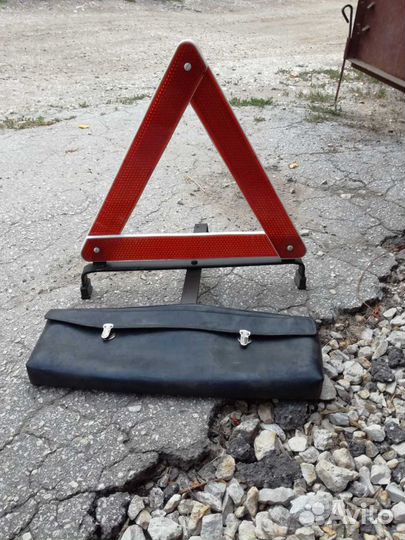 Знак аварийной остановки