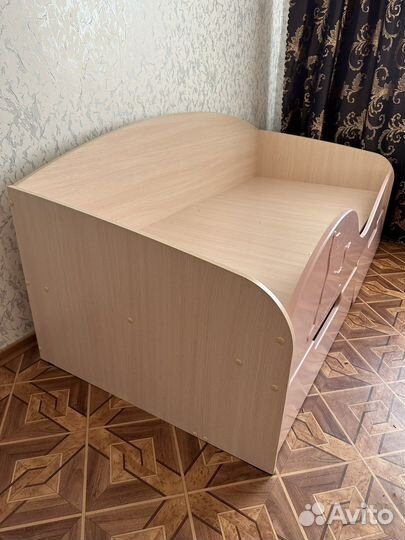 Кровать детская с выдвижными ящиками