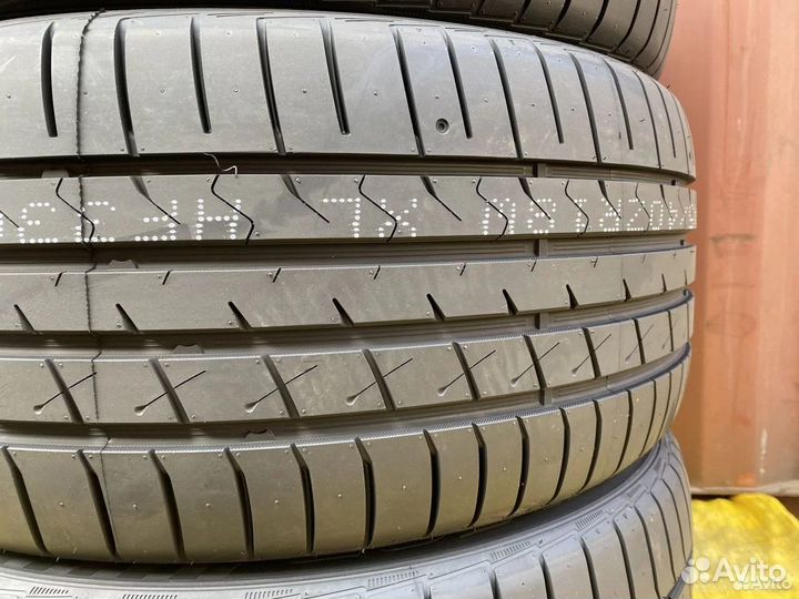 Habilead HF330 255/45 R18 103W