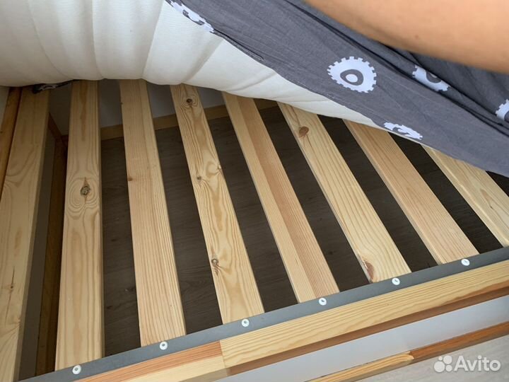 Кровать IKEA kura