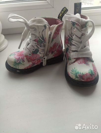 Обувь и одежда для девочки