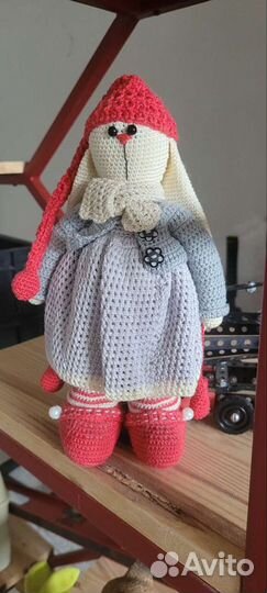 Вязаная игрушка заяц Тильда, ручная работа