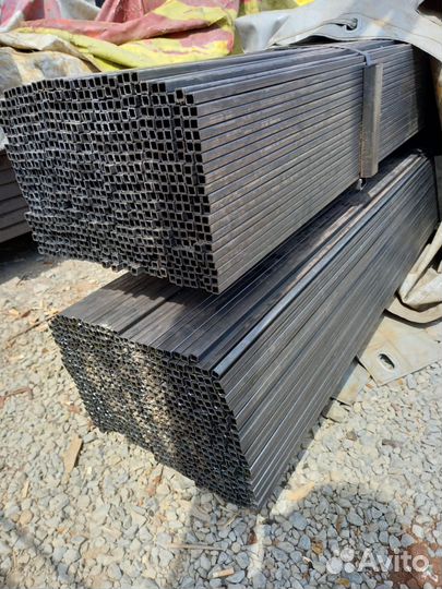 Профильная труба 10*10*1,2