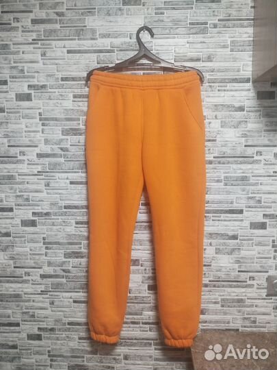 Спортивный костюм женский