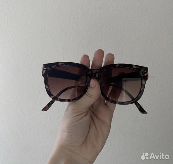 Солнцезащитные очки