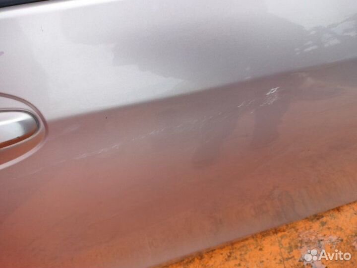 Дверь передняя правая Toyota Vitz KSP130 1KR-FE