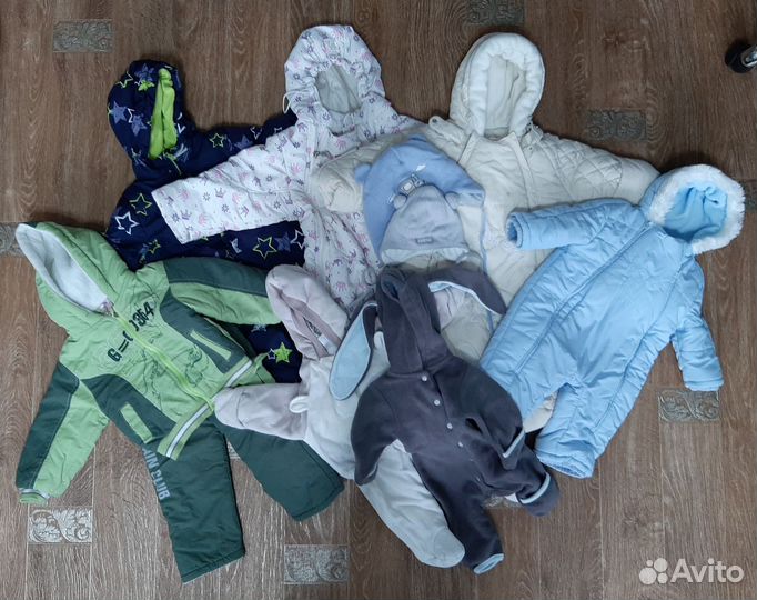 2 пакета детских вещей