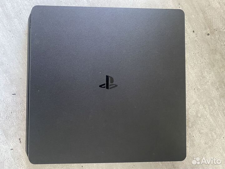 Sony playstation 4 slim