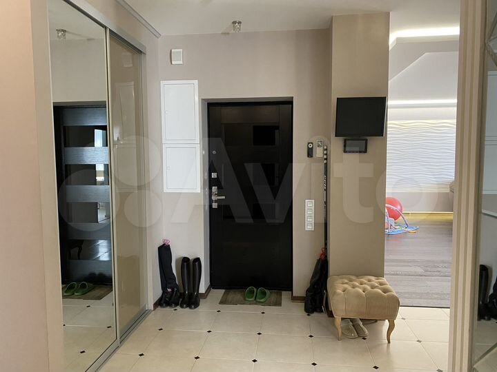 3-к. квартира, 112,6 м², 18/18 эт.