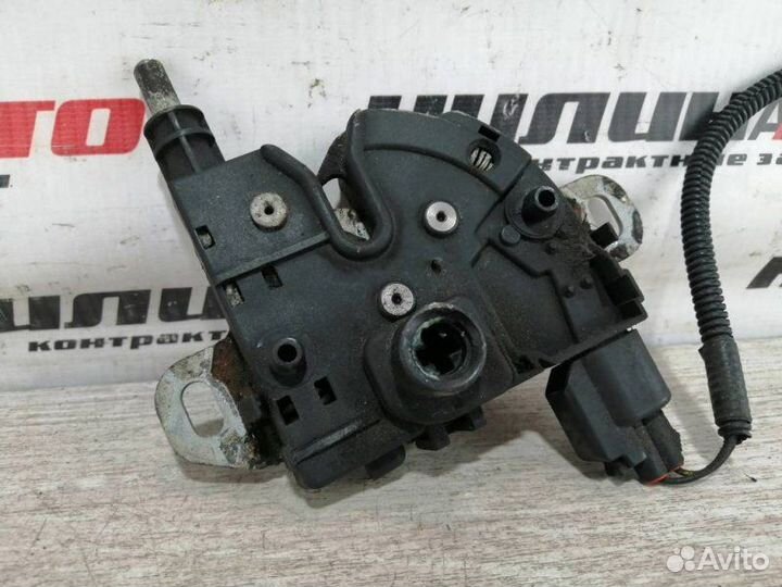 Замок капота Ford Focus 2 1.8 2009