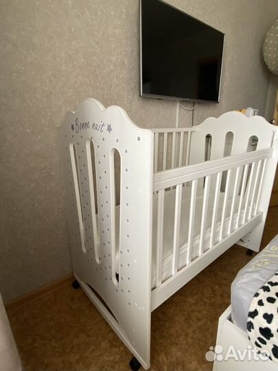 Детская кроватка