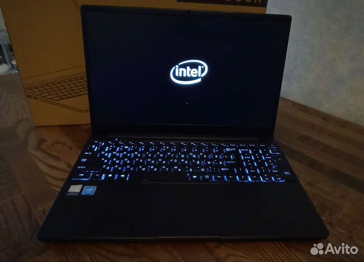 Ноутбук новый