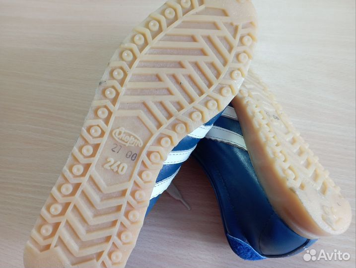 Кроссовки женские СССР новые 37,5 размер