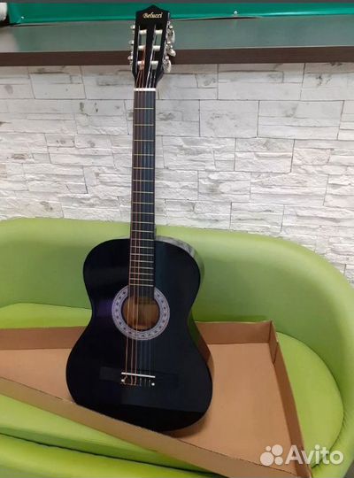 Гитара классическая Belucci 3805