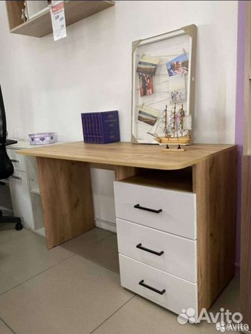 Письменный стол лайт