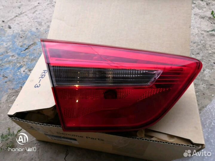 Продам заднюю левую оригинальную фару на Хёндай Кр