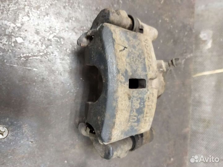 Суппорта задние Toyota Camry XV20