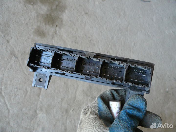 Блок управления центральным замком Ford Fiesta