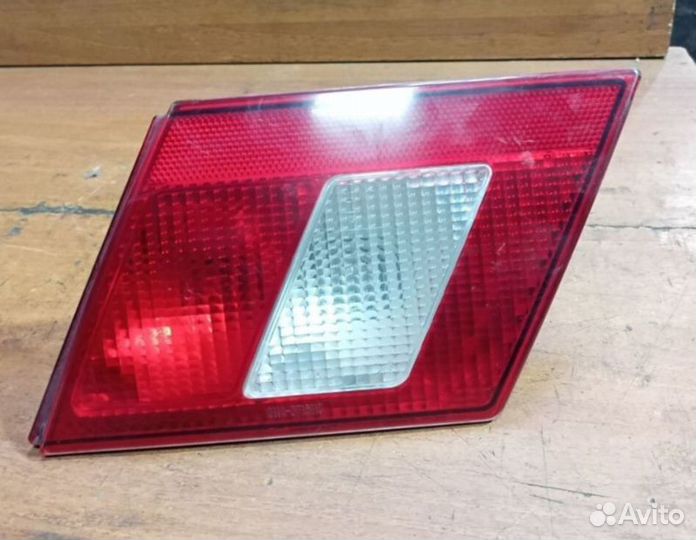 Продам Фонарь задний внутренний VAZ LADA 2115