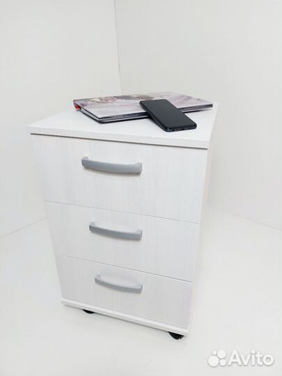 Мобильная тумба