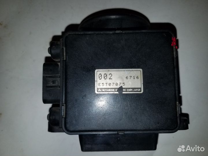 Датчик расхода воздуха Mitsubishi 002 6A13
