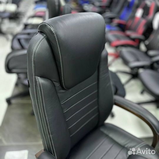 Кресло для руководителя T-9923 (цвета)