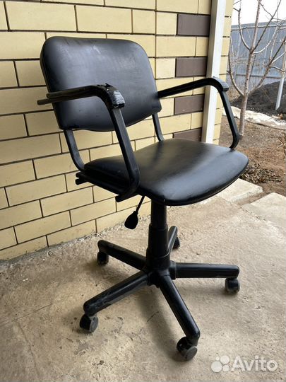 Компьютерное кресло, офисный стул