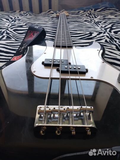 Басс гитара 4 струны