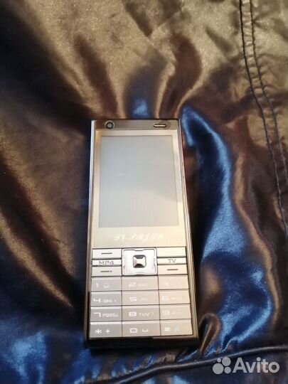 Телефон с проектором