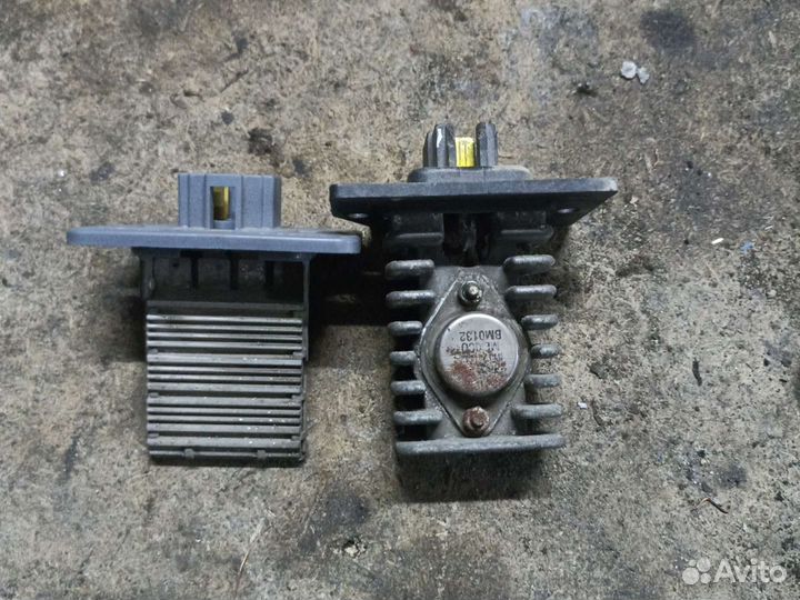 Резистор печки Хендай sonata