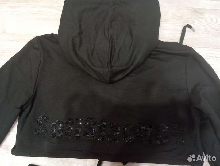 Спортивный костюм женский