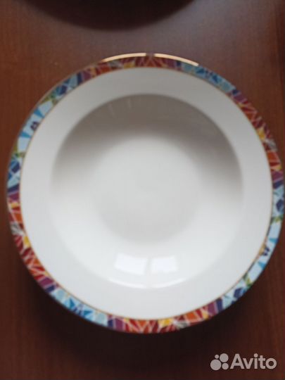 Набор посуды фарфор на 6 персон. новый.24 предмета