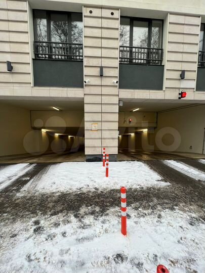 Машиноместо, 18 м²