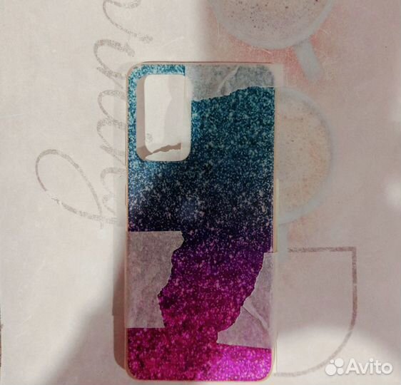 Чехлы для смартфонов разные большой прайс-лист