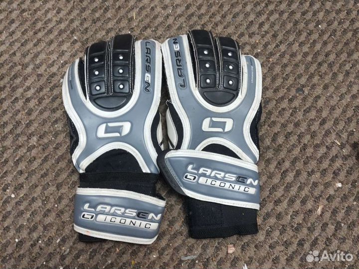 Перчатки хоккейные