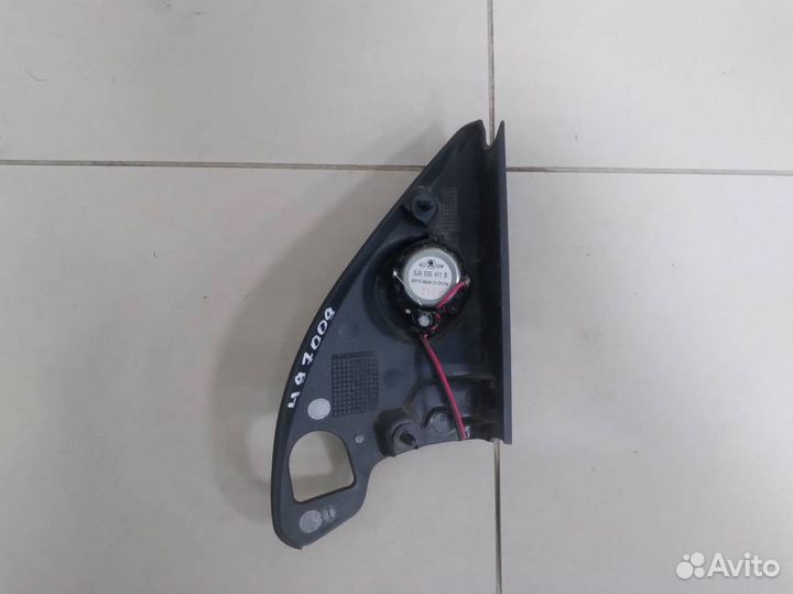 Крышка зеркала внутренняя левая Skoda Rapid 2012-2