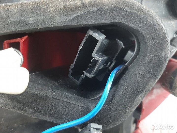 Фонарь задний для Peugeot 308 9680425880