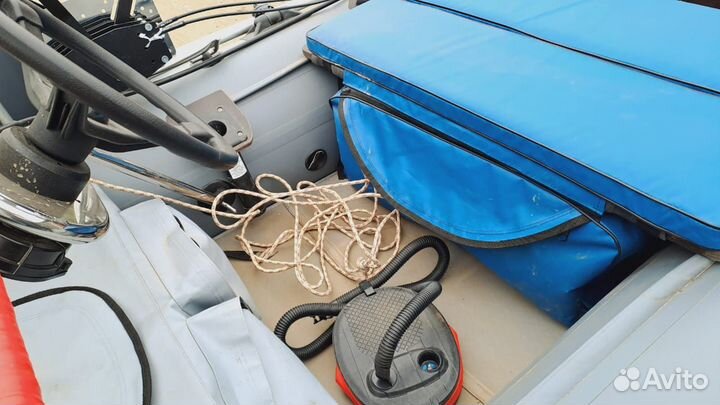 Лодка в комплекте