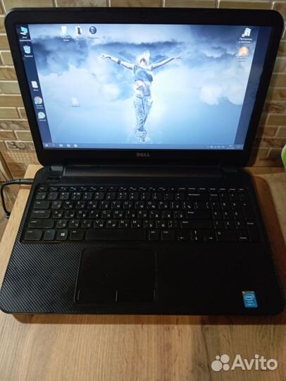 Ноутбук dell Inspiron