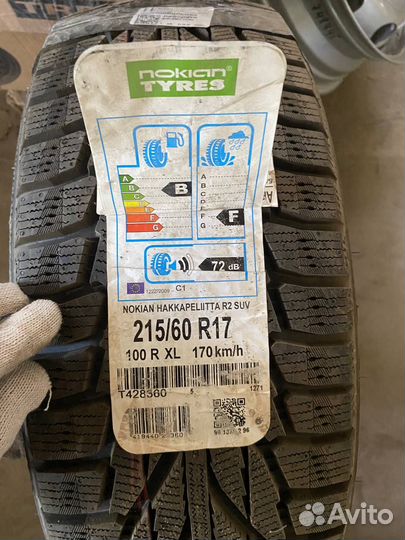 Nokian Tyres Hakkapeliitta R2 SUV 215/60 R17 100R