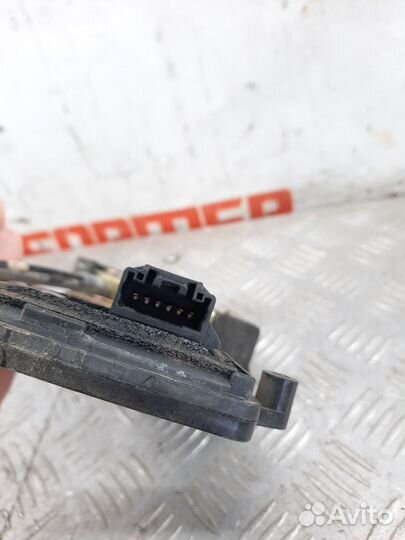 Замок двери задний правый Мазда Атенза GG