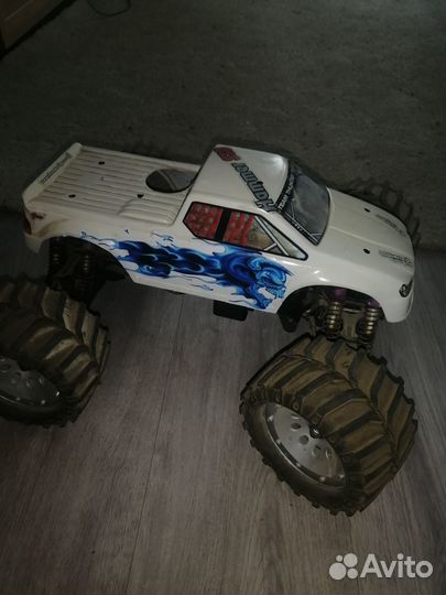Радиоуправляемая модель с двс